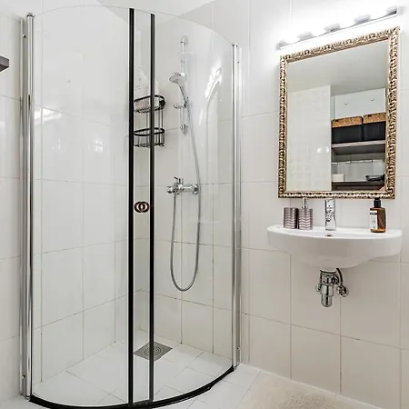 Revalia Tornimaee Amazing Views Premium Reval