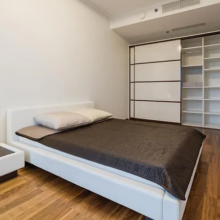 Revalia Tornimaee Amazing Views Premium *