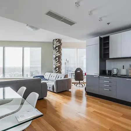 Revalia Tornimaee Amazing Views Premium Reval