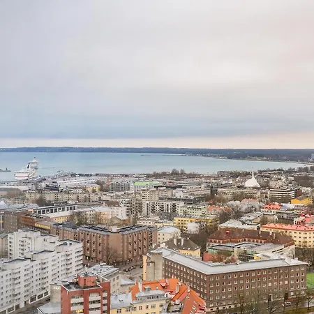 Revalia Tornimaee Amazing Views Premium