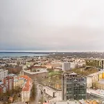 Revalia Tornimaee Amazing Views Premium 아파트 탈린