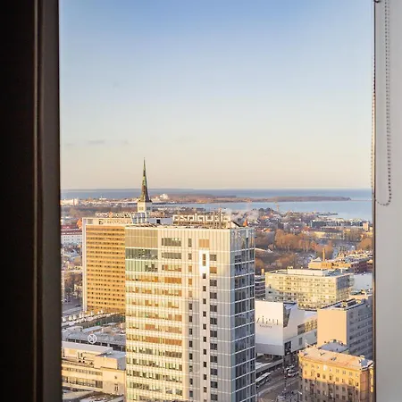 Revalia Tornimaee Amazing Views Premium *